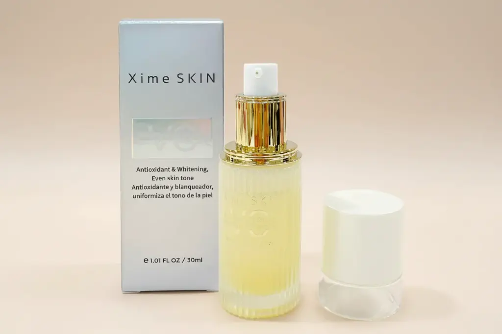 Xime Beauty Brightening Turmeric + Vitamin C Serum