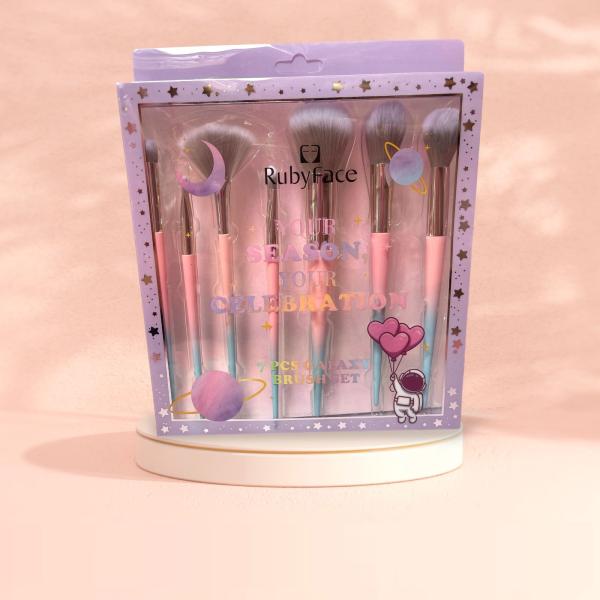 Ruby Face Galaxi Brush Set